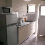 吉娜公寓式酒店 * 特罗吉尔