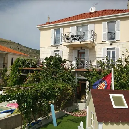 Apartment Gina Trogir