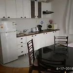 Gina *