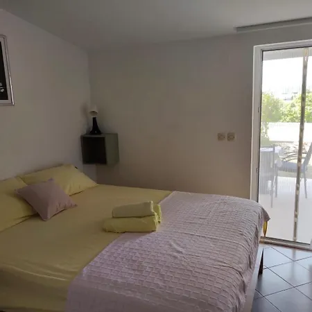 Gina Apartament