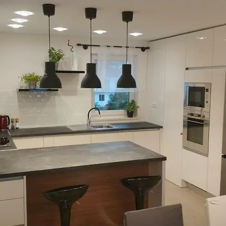 Gina Apartment *